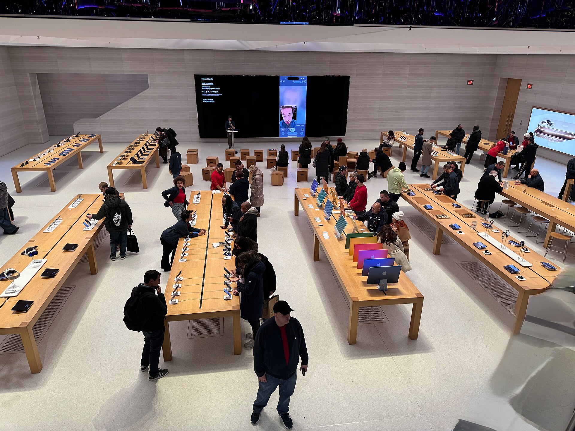 Exterior of the Apple Store on Fifth Avenue in New York City in December 2024