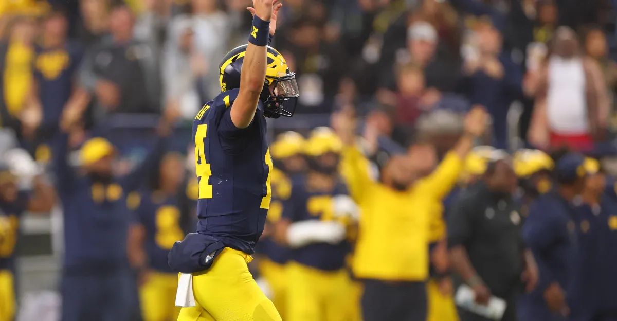 Michigan and Penn State players during their October 17 game