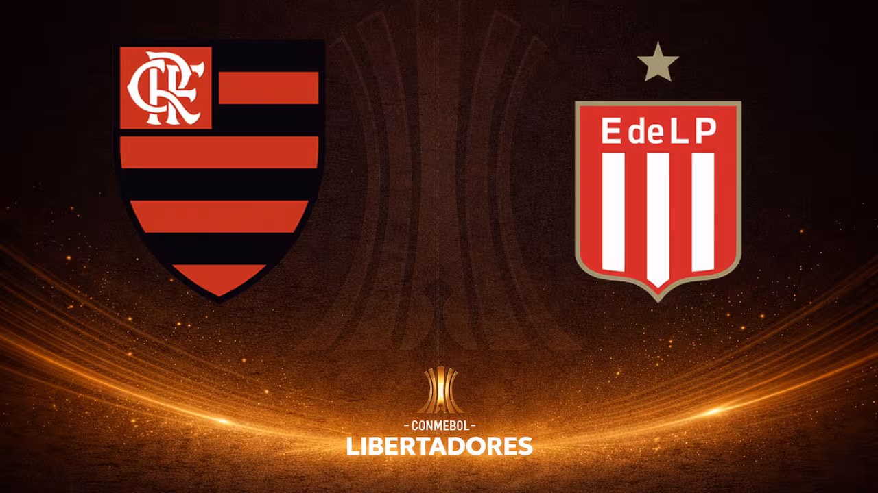 Flamengo and Estudiantes crests flank the Copa Libertadores trophy before their semifinal